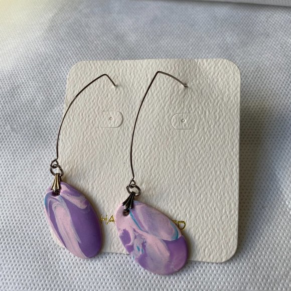 Handcrafted Purple Dangling Earrings - Picture 4 of 8